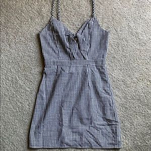 LULU’s Gingham dress with tie front
